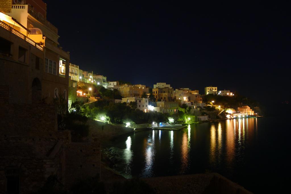 Apollonos Seafront Apartment エルムポリ エクステリア 写真